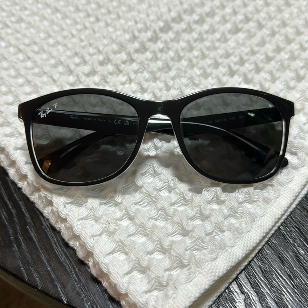 Ray Ban RB4374 Sunglasses - Polarized